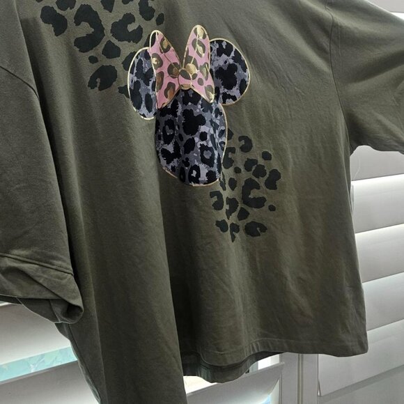 Disney SS Shirt Minnie Mouse Women's XL Cotton/Polyester Olive Green Pink Bow - Picture 6 of 16